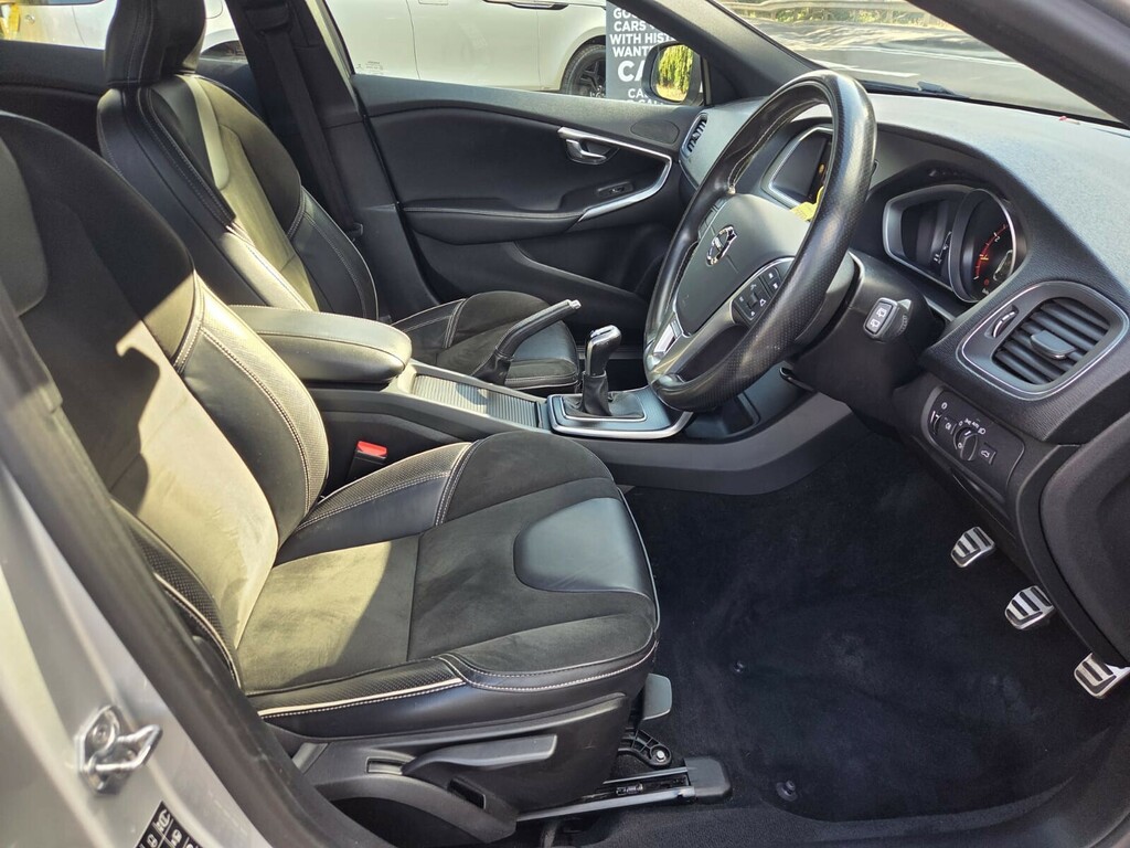 Volvo V40 T2 122 Momentum Nav Plus Geartronic 2018 Blue #10