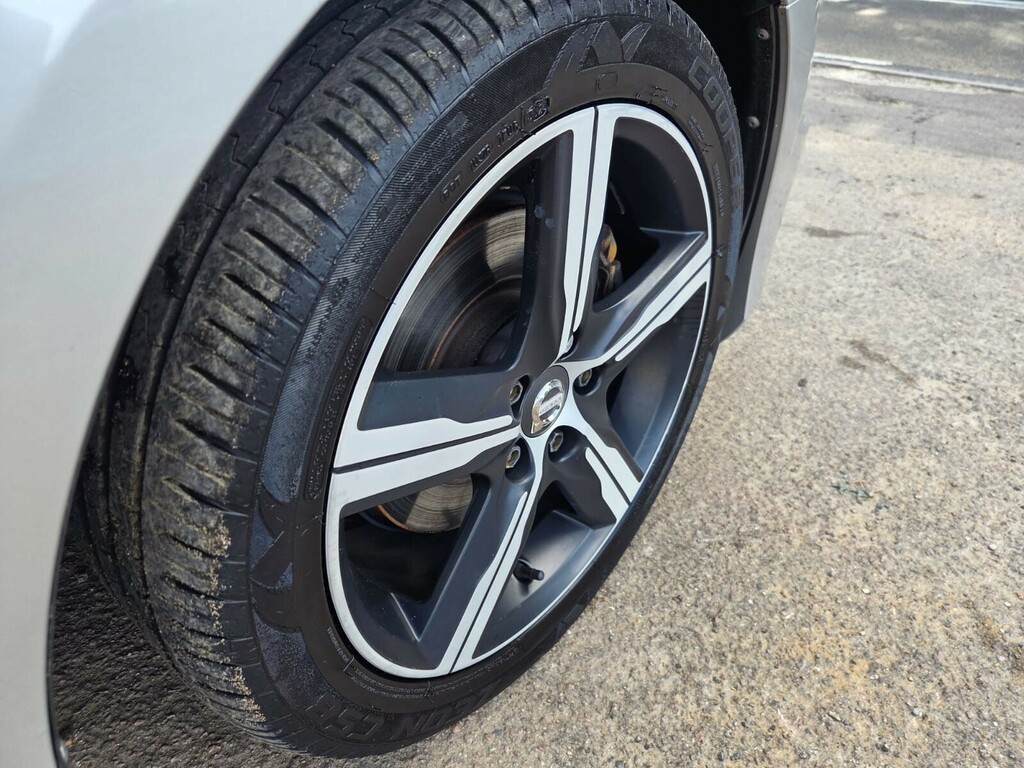 Volvo V40 T2 122 Momentum Nav Plus Geartronic 2018 Blue #8
