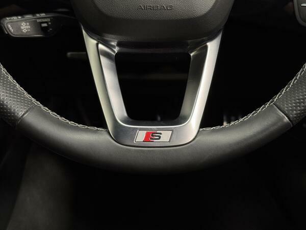 Audi A4 Avant Tdi 35 Black Edition Estate S Tronic Euro 6 S Black #40