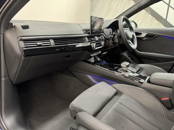 Audi A4 Avant Tdi 35 Black Edition Estate S Tronic Euro 6 S Black #42