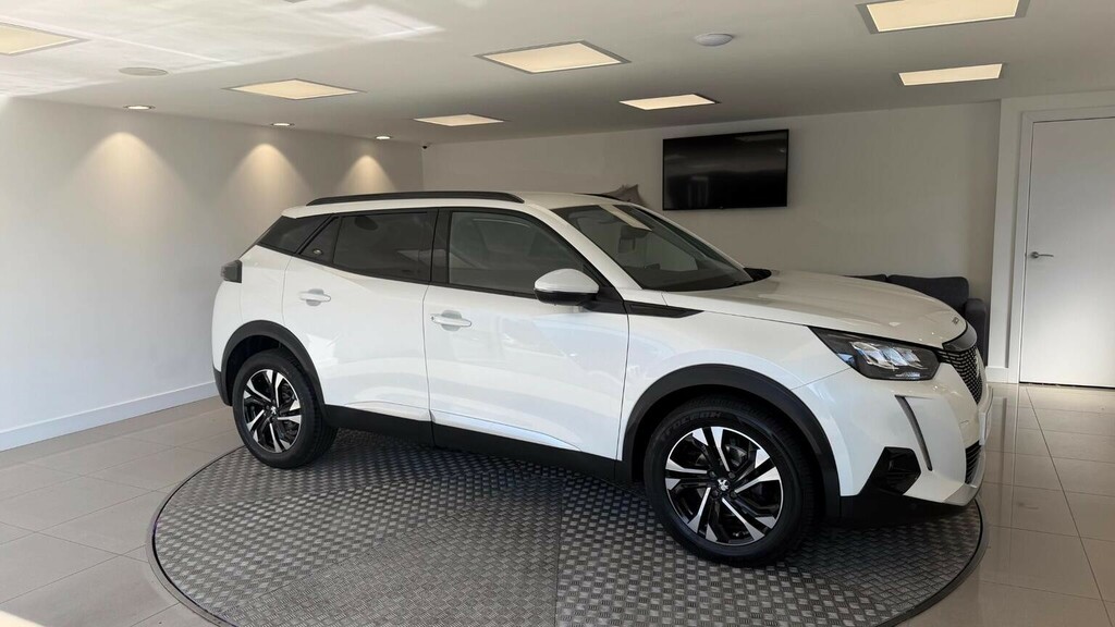 Peugeot 2008 1.2 Puretech Allure Premium Euro 6 Ss White #2
