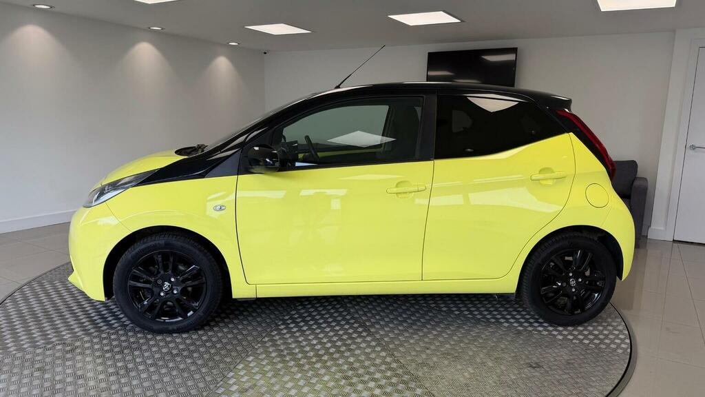 Toyota Aygo 1.0 Vvt-i X-cite 3 Yellow Bi-tone Euro 6 Yellow #5