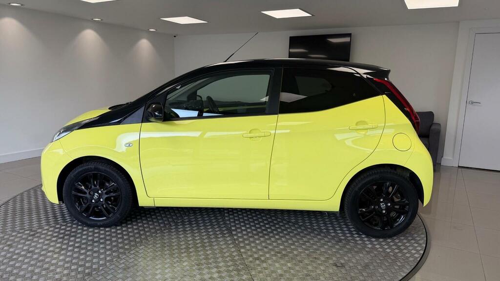 Toyota Aygo 1.0 Vvt-i X-cite 3 Yellow Bi-tone Euro 6 Yellow #6