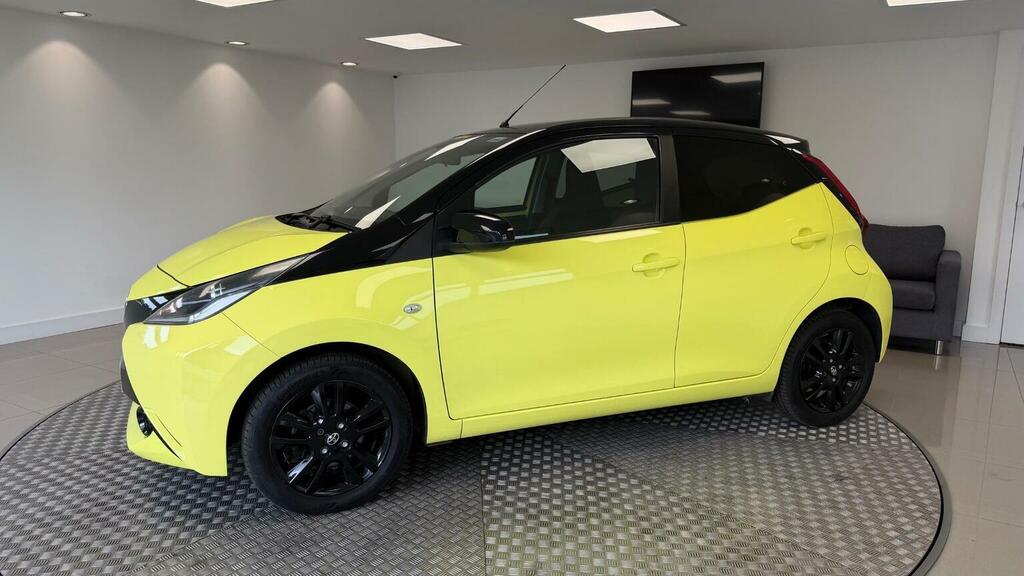 Toyota Aygo 1.0 Vvt-i X-cite 3 Yellow Bi-tone Euro 6 Yellow #3