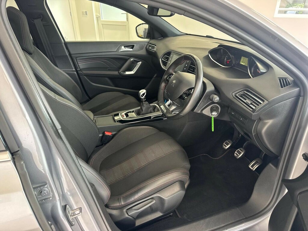 Peugeot 308 SW 308 Tech Edition Sw Puretech Ss White #39