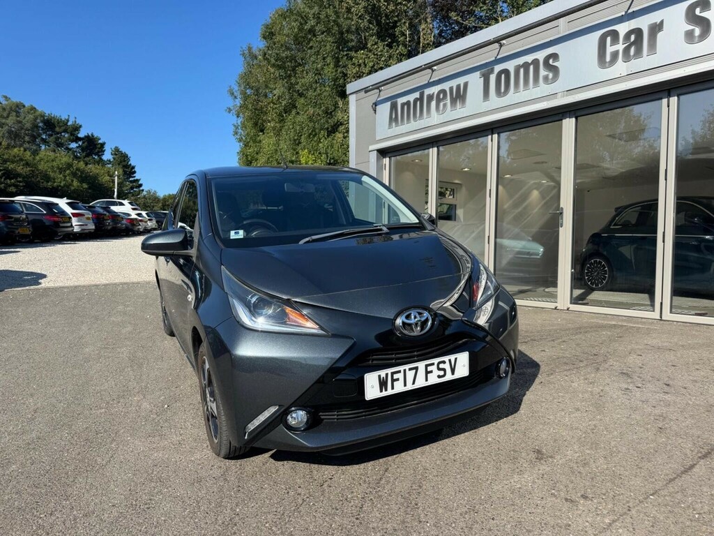 Toyota Aygo 1.0 Vvt-i X-clusiv3 Euro 6 Grey #4