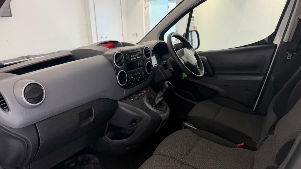 Peugeot Partner 1.2 Puretech Outdoor Euro 6 Ss Grey #31