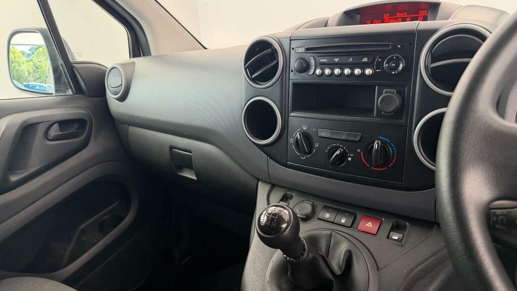 Peugeot Partner 1.2 Puretech Outdoor Euro 6 Ss Grey #39