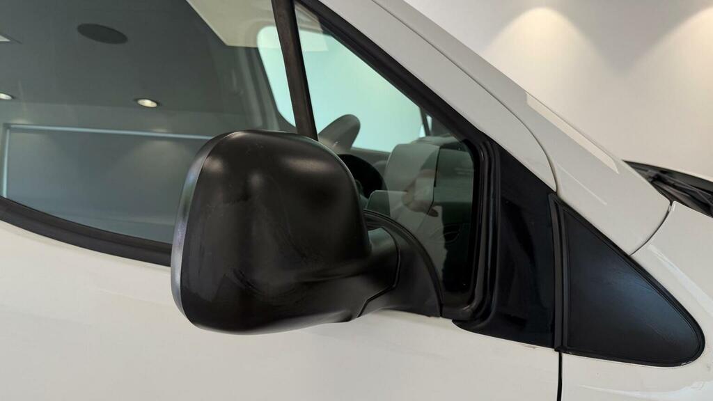 Peugeot Partner 1.2 Puretech Outdoor Euro 6 Ss Grey #46