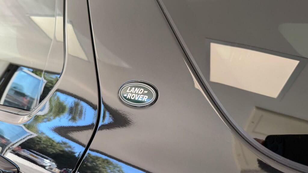 Land Rover Discovery Sport 2.0 D200 R-dynamic Se 5 Seat White #68