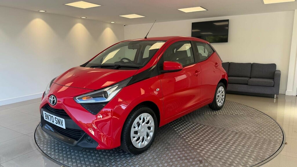 Toyota Aygo 1.0 Vvt-i X-play Euro 6 Red