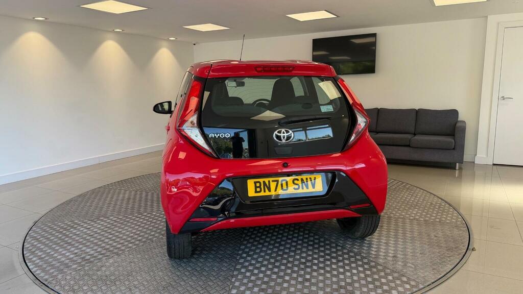Toyota Aygo 1.0 Vvt-i X-trend White #11