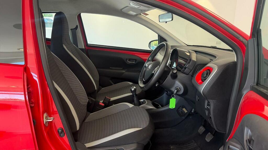 Toyota Aygo 1.0 Vvt-i X-trend White #29