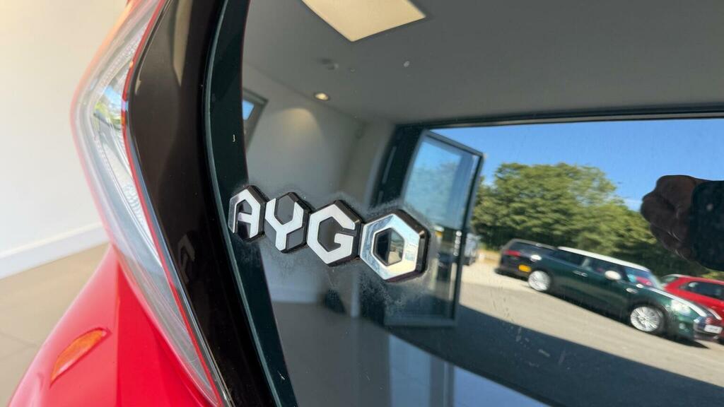 Toyota Aygo 1.0 Vvt-i X-trend White #50