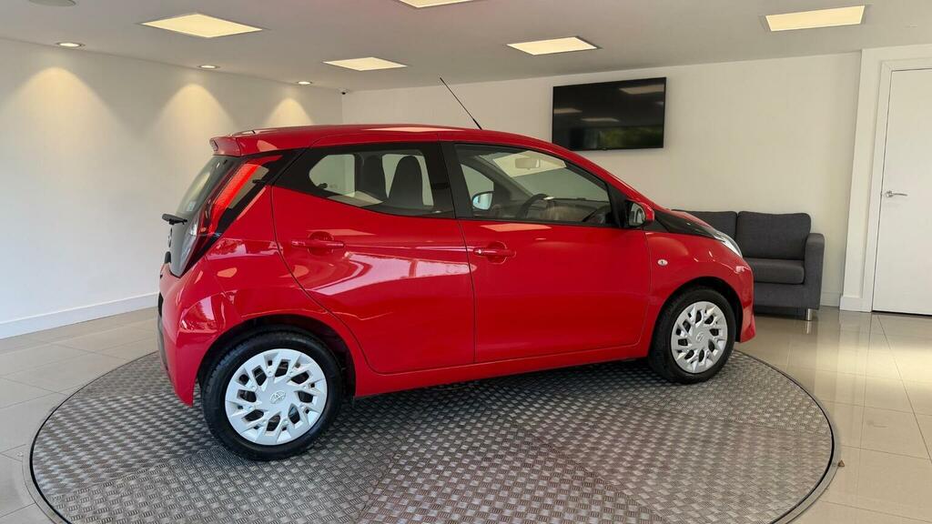 Toyota Aygo 1.0 Vvt-i X-trend White #16
