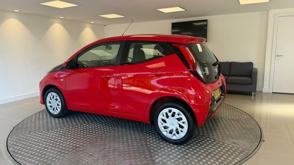 Toyota Aygo 1.0 Vvt-i X-trend White #8