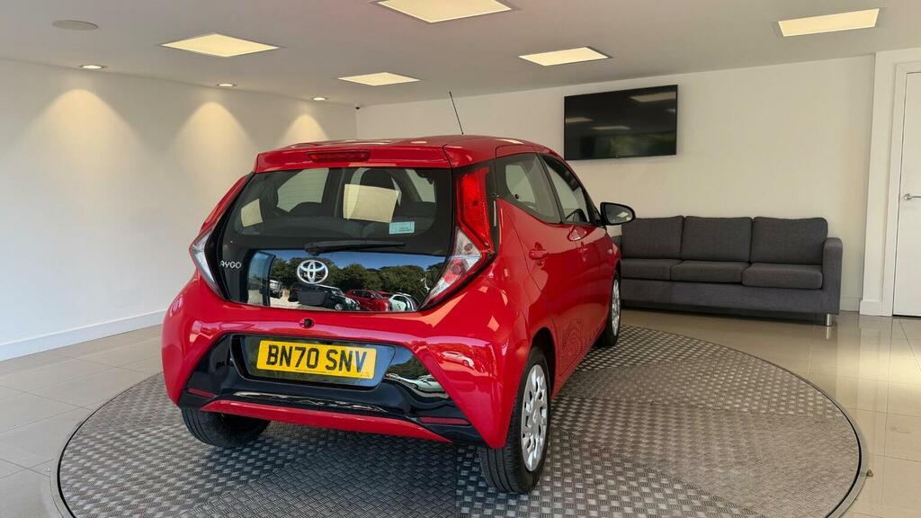 Toyota Aygo 1.0 Vvt-i X-trend White #13