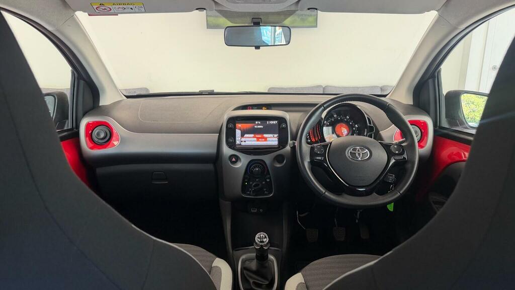 Toyota Aygo 1.0 Vvt-i X-trend White #31