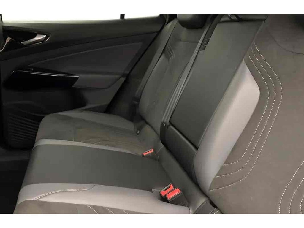 Volkswagen ID.4 150Kw Family Pro Performance 77Kwh White #8