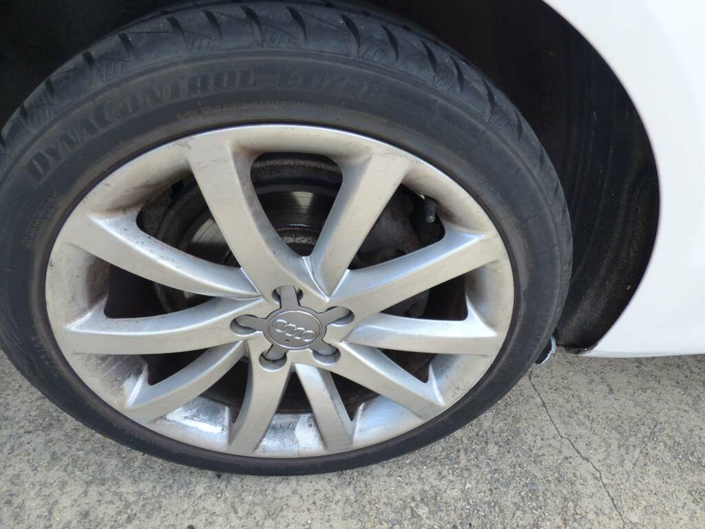 Audi A4 2.0 Tdi 177 Quattro Se Technik S Tronic White #6