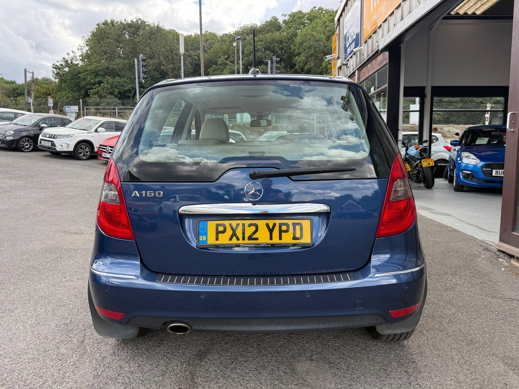 Mercedes-Benz A Class 1.5 A160 Classic Se Cvt Silver #5