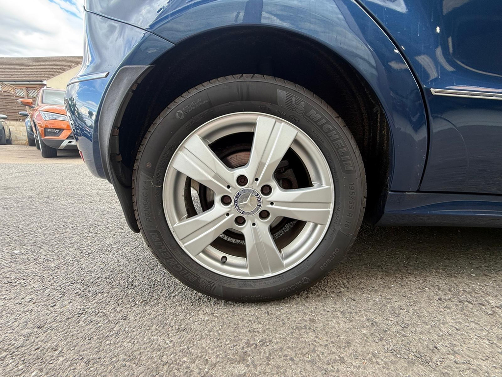 Mercedes-Benz A Class 1.5 A160 Classic Se Cvt Silver #7