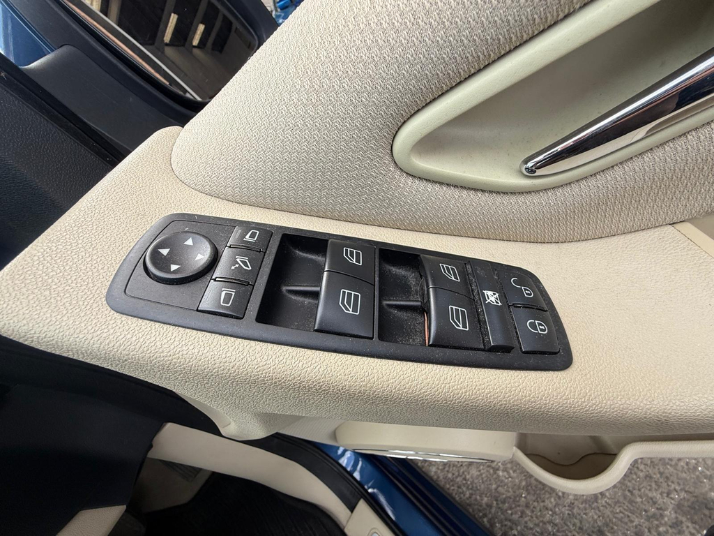 Mercedes-Benz A Class 1.5 A160 Classic Se Cvt Silver #22