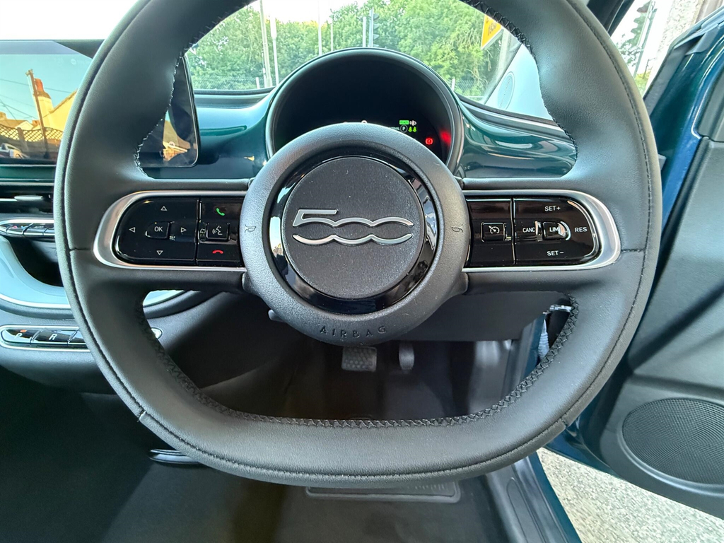 Fiat 500E 2023 42Kwh La Prima Hatchback Black #18