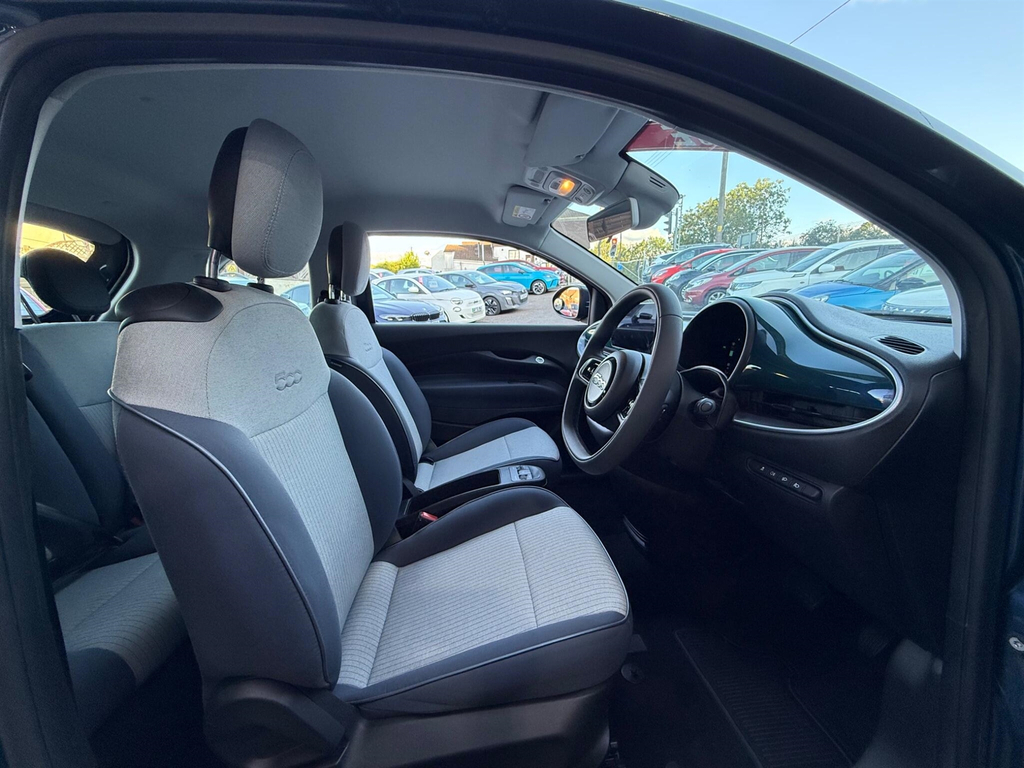 Fiat 500E 2023 42Kwh La Prima Hatchback Black #8