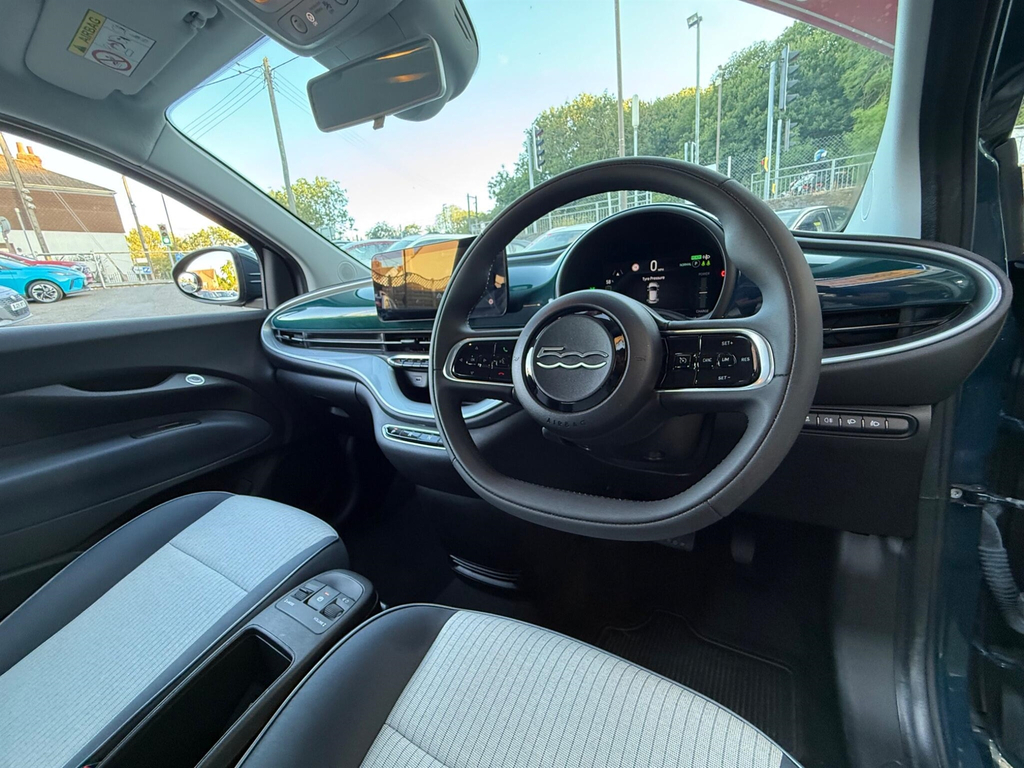 Fiat 500E 2023 42Kwh La Prima Hatchback Black #10