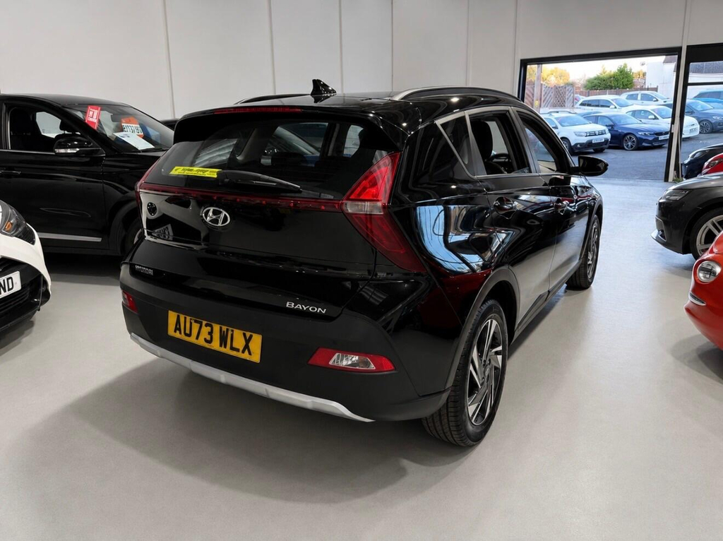 Hyundai Bayon Suv Black #5