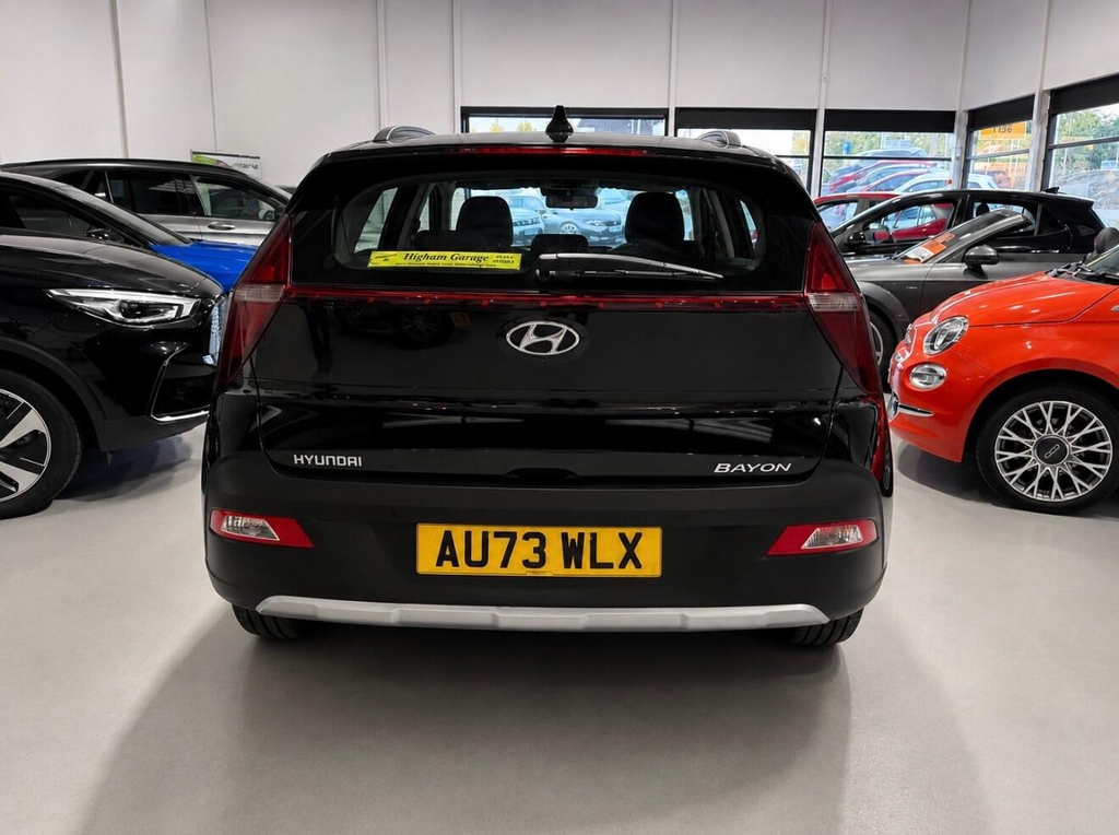 Hyundai Bayon Suv Black #4