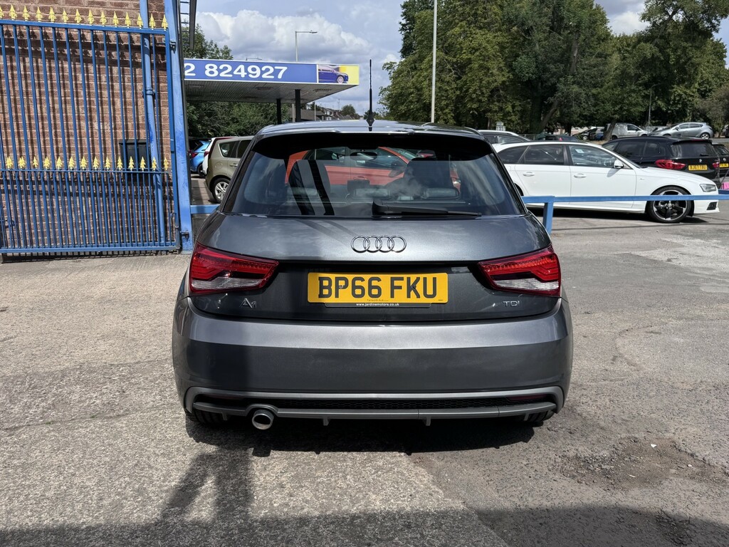Audi A1 1.0 Tfsi Sport Sportback Euro 6 Black #10