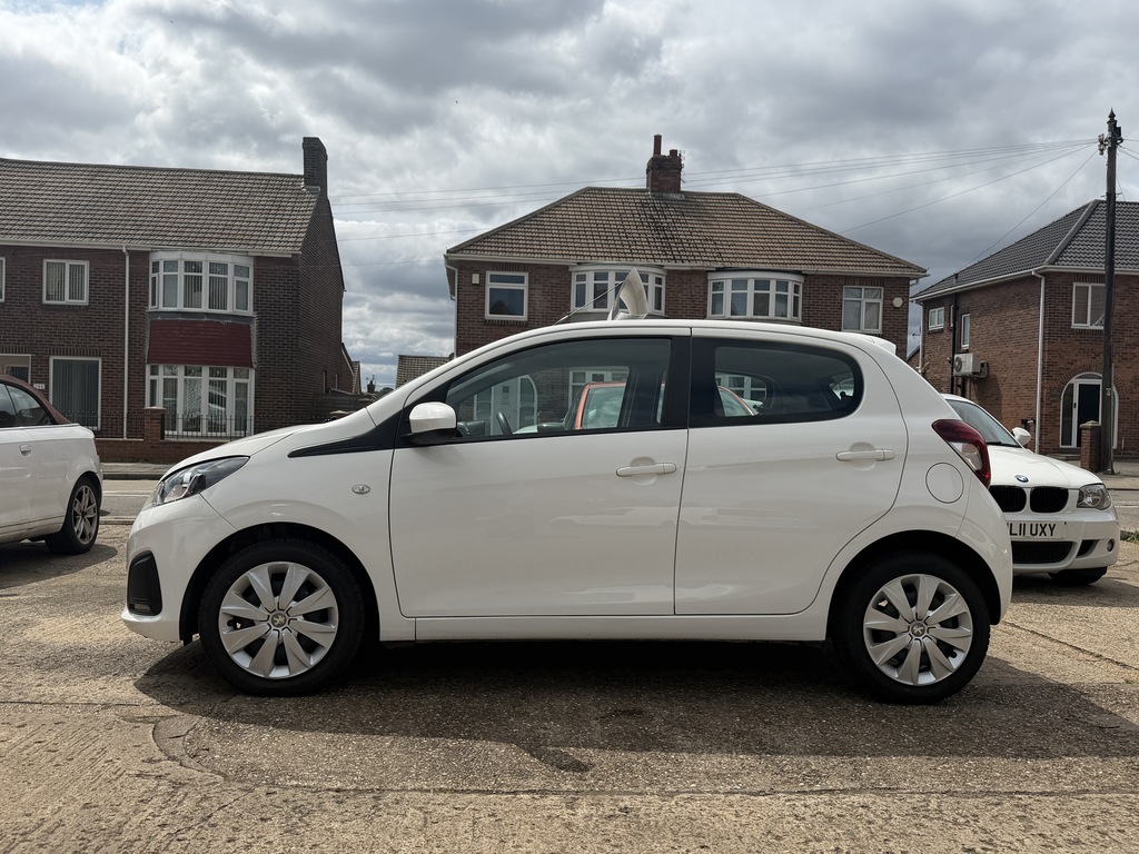 Peugeot 108 Petrol White #3