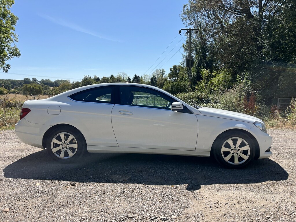 Mercedes-Benz C Class 2.1 C220 Cdi Executive Se White #6