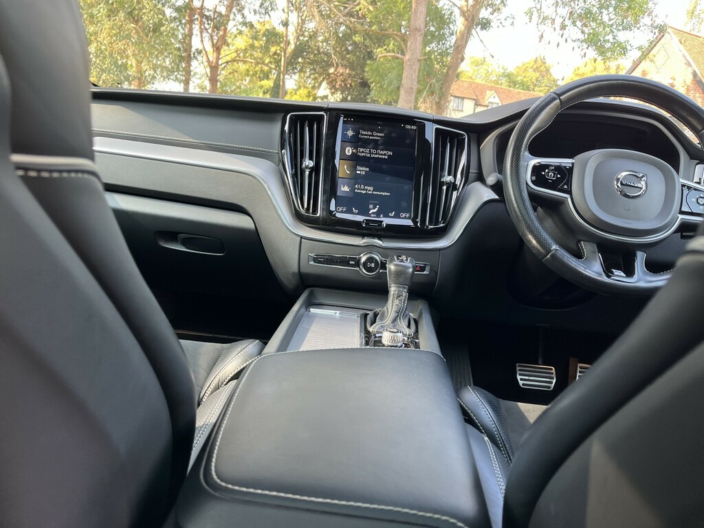 Volvo XC60 D4 Awd Momentum Lane Depart Alert,park Assist,nav Silver #31