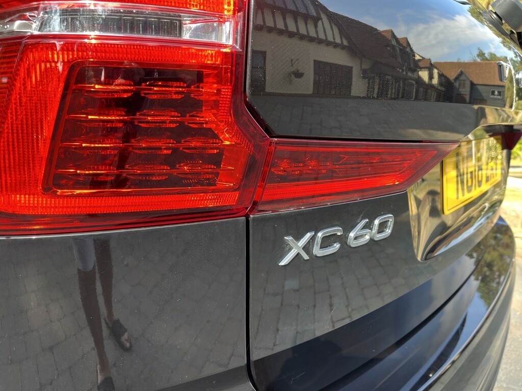 Volvo XC60 D4 Awd Momentum Lane Depart Alert,park Assist,nav Silver #22