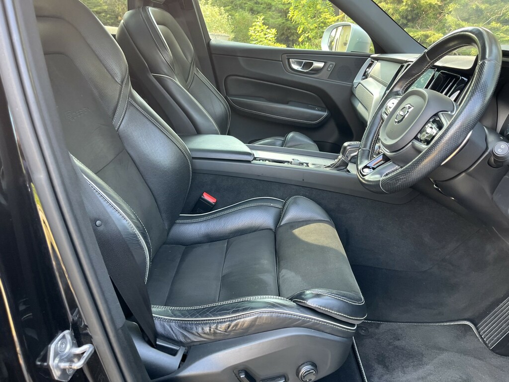 Volvo XC60 D4 Awd Momentum Lane Depart Alert,park Assist,nav Silver #27