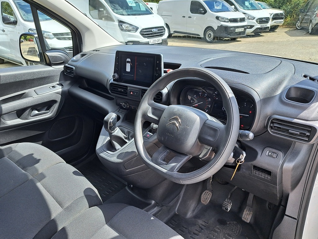 Citroen Berlingo Bluehdi 1000 Enterprise M KN70OGU White #2