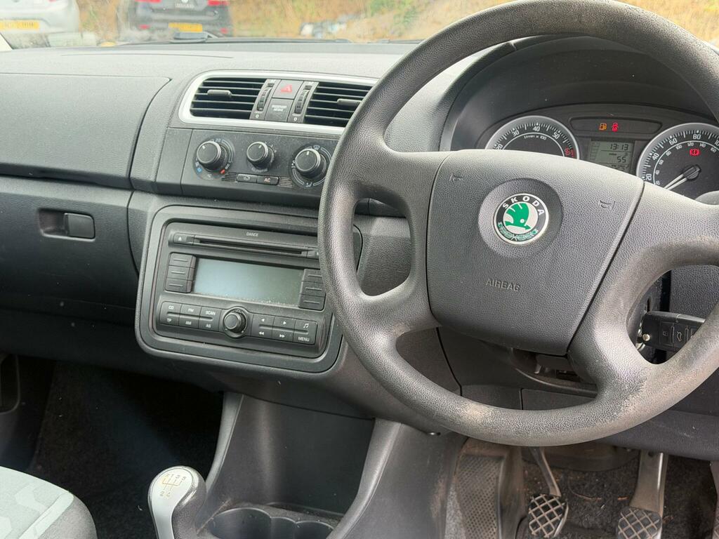 Skoda Fabia 1.4 16V 2 Hatchback 155 Gkm, 8 Blue #13