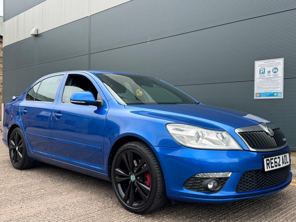Skoda Octavia Vrs Blackline Blue #4