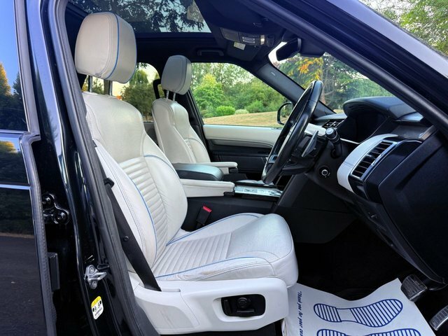 Land Rover Discovery 2019 3.0 Sd V6 Hse Black Pack Panoramic Roof Merid Black #6