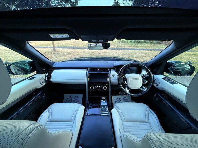 Land Rover Discovery 2019 3.0 Sd V6 Hse Black Pack Panoramic Roof Merid Black #5