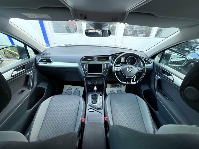Volkswagen Tiguan 2016 2.0 Tdi Bluemotion Tech Se Navigation Suv All Black #5