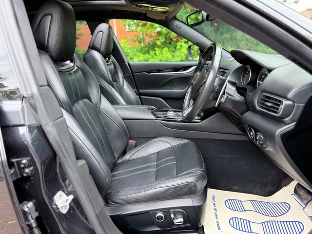 Maserati Levante 2021 3.0 V6 S Black Pack Open Panoramic Roof Sat N Black #6