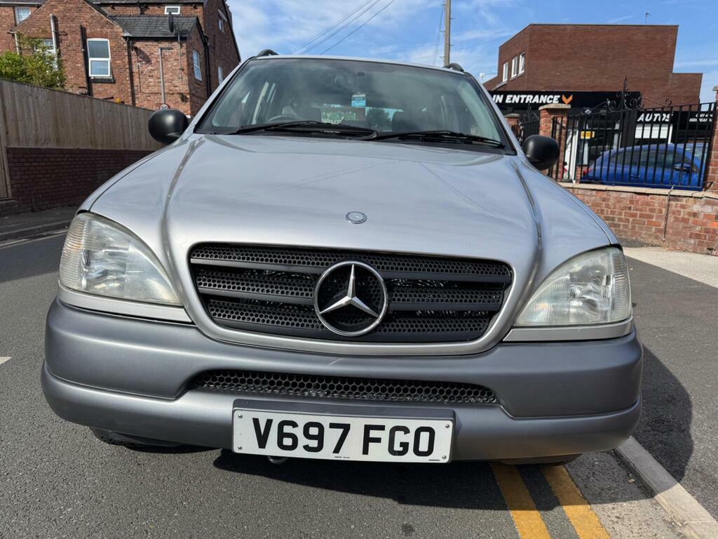 Mercedes-Benz M Class 3.2 Ml320 Silver #2