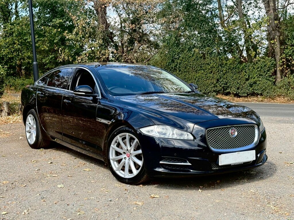 Jaguar XJ 3.0D V6 Luxury Euro 5 Ss Lwb KY14VCE Black #3