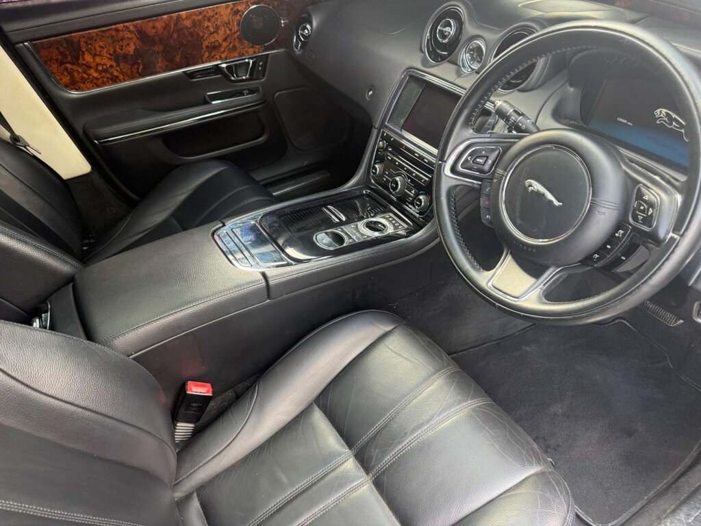 Jaguar XJ 3.0D V6 Luxury Euro 5 Ss Lwb KY14VCE Black #2