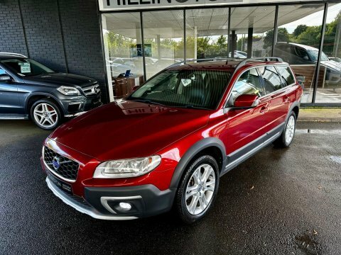 Volvo XC70 2.4 D5 Se Red #5