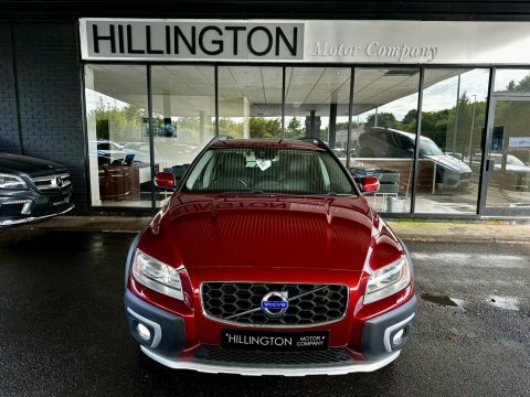 Volvo XC70 2.4 D5 Se Red #3
